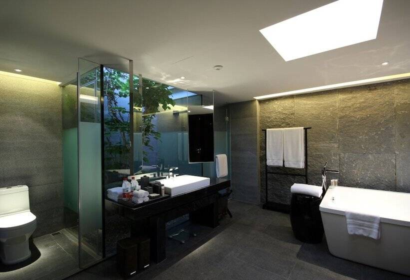 Vivenda Deluxe 3 Quartos, Pullman Lijiang Resort & Spa