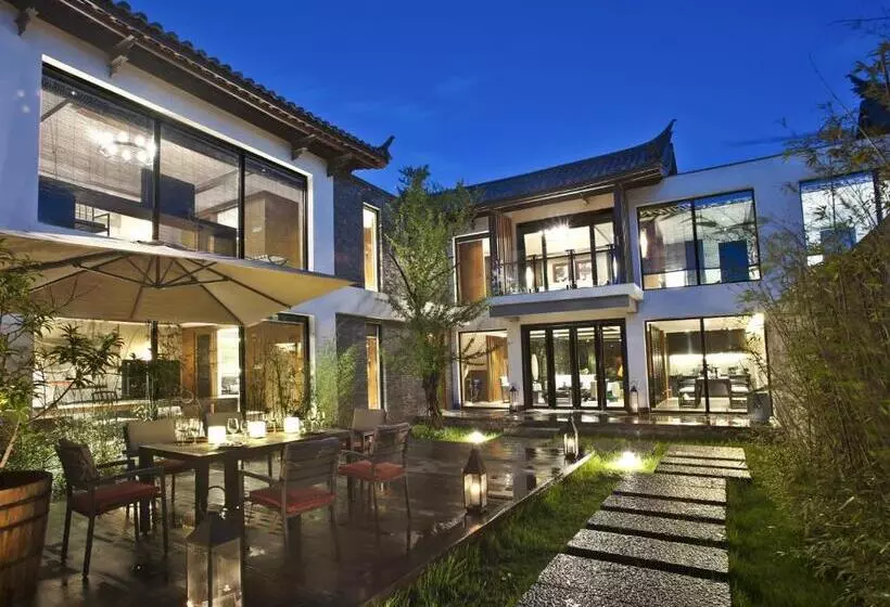３ベッドルームのデラックスビラ, Pullman Lijiang Resort & Spa