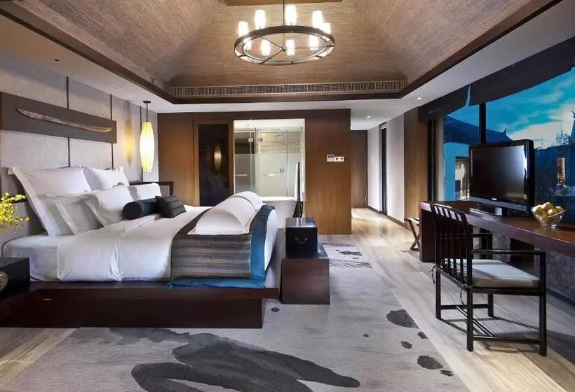 ３ベッドルームのデラックスビラ, Pullman Lijiang Resort & Spa