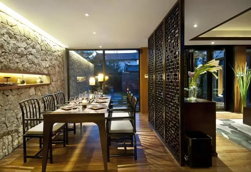３ベッドルームのデラックスビラ, Pullman Lijiang Resort & Spa
