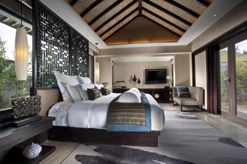 Номер Deluxe Кровать Кинг, Pullman Lijiang Resort & Spa