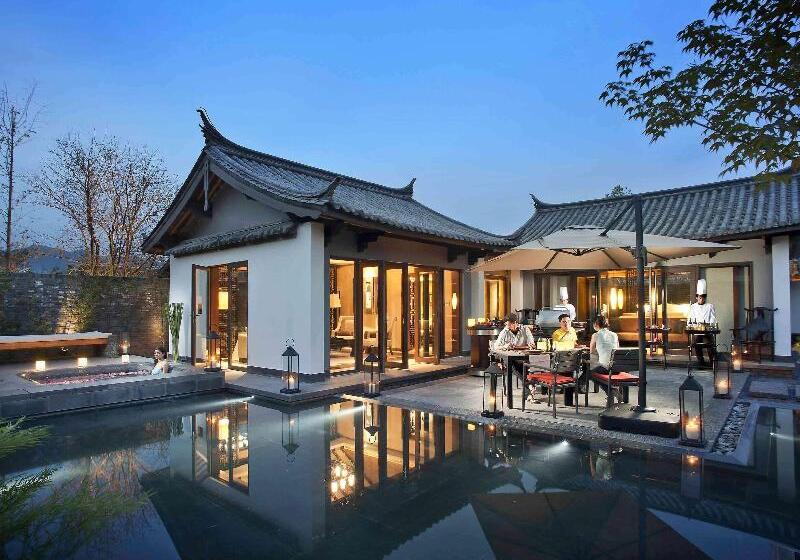 Вилла Deluxe 1 Спальня, Pullman Lijiang Resort & Spa
