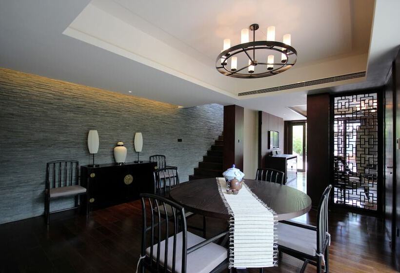 Vivenda Deluxe 2 Quartos, Pullman Lijiang Resort & Spa