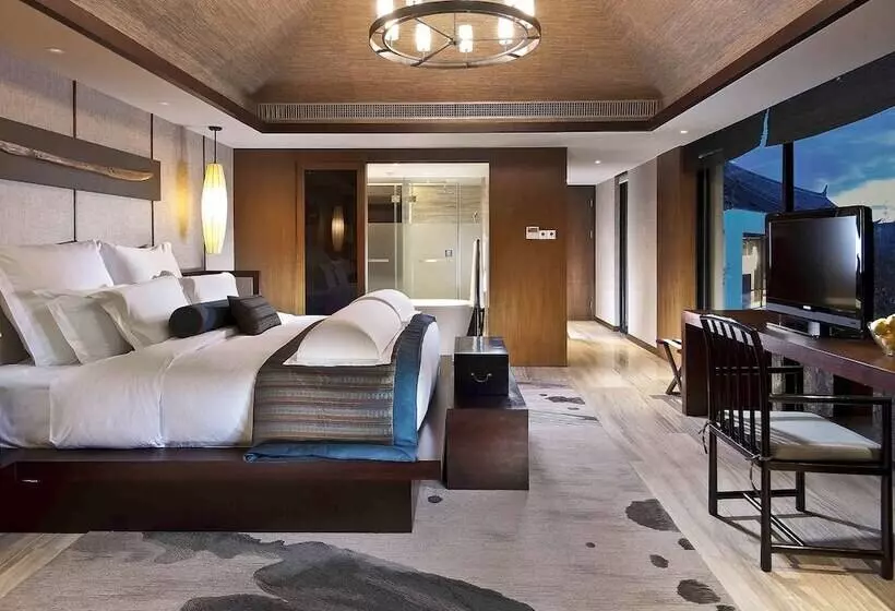 ３ベッドルームのデラックスビラ, Pullman Lijiang Resort & Spa