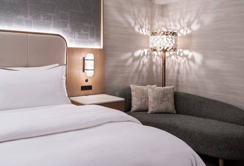 חדר קלאסי מיטה זוגית, The Westin Book Cadillac Detroit