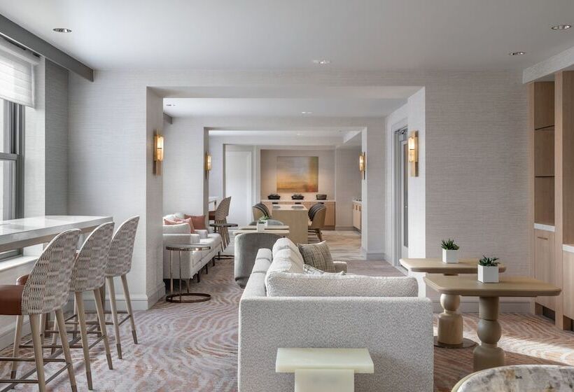 חדר קלאב, The Westin Book Cadillac Detroit