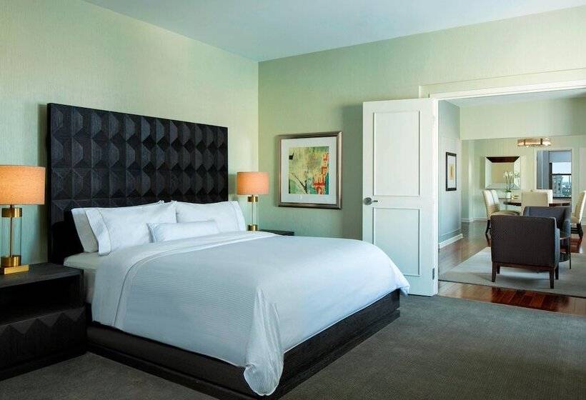 חדר קלאב, The Westin Book Cadillac Detroit