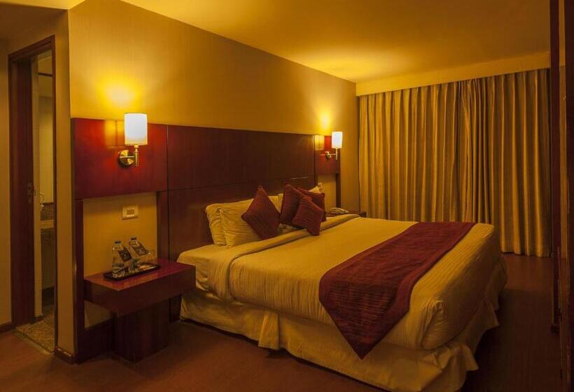 غرفة تنفيذية, Vesta International