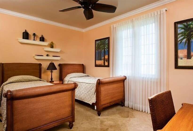 ویلا دلوکس 3 خوابه, Villa Renaissance