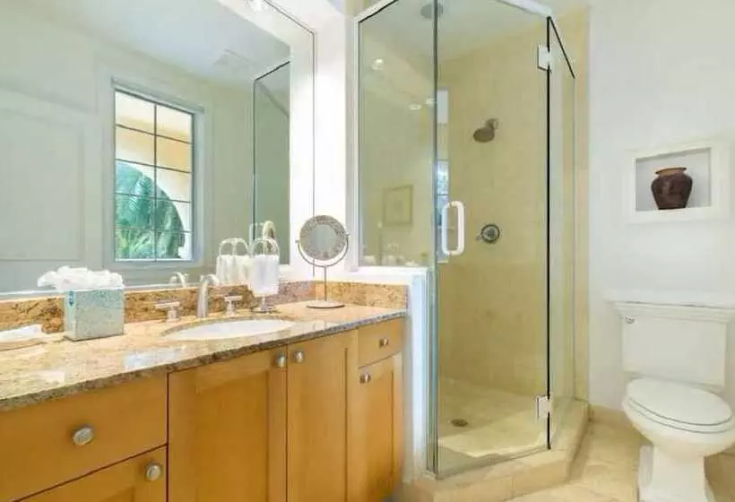 ویلای 1 خوابه با چشمانداز دریا, Villa Renaissance