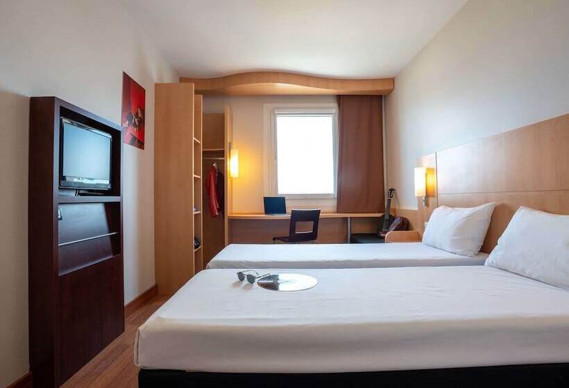 Номер Стандарт, Ibis Hotel Plzeň
