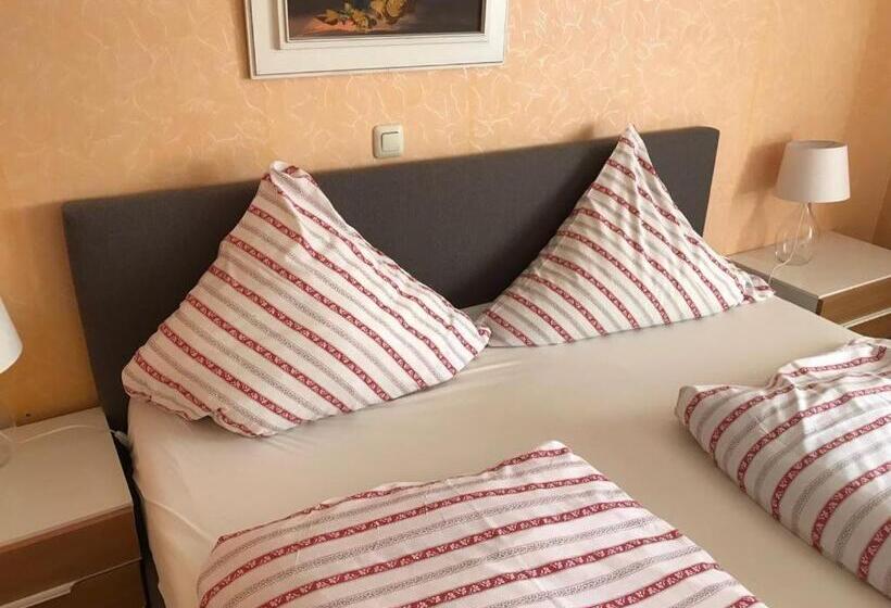 חדר משפחתי, Balthasar Neumann Speiserei & Gästehaus   Zentrum Brühl