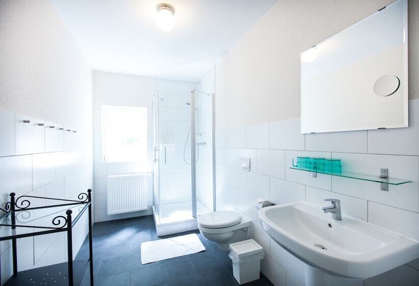 标准三人间, Arcade Hotel & Hostel Hamburg