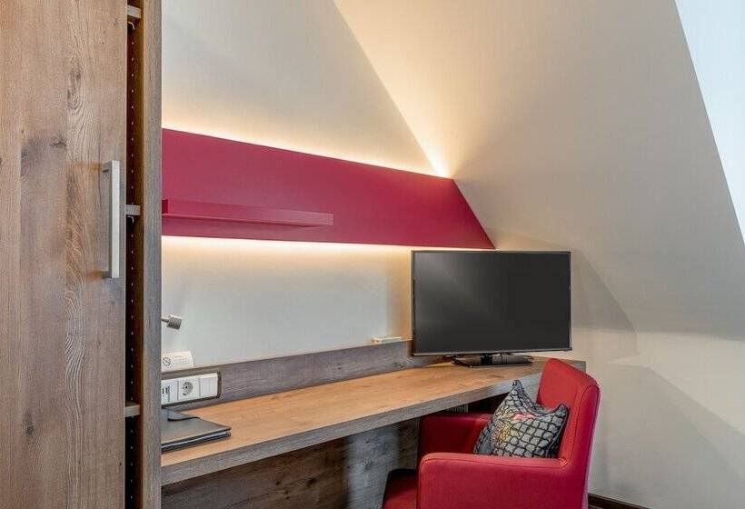 Quarto Estandar Individual, Arosa Dusseldorf Oberkassel
