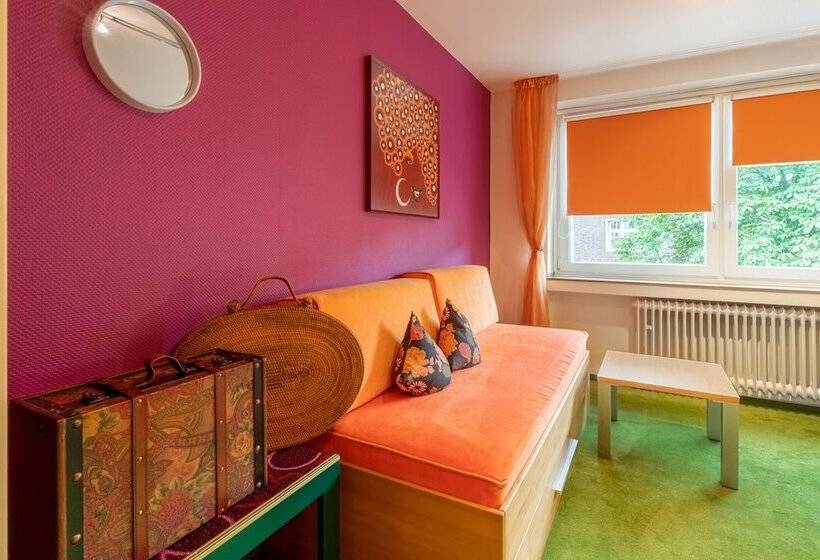 Quarto Estandar Individual, Arosa Dusseldorf Oberkassel