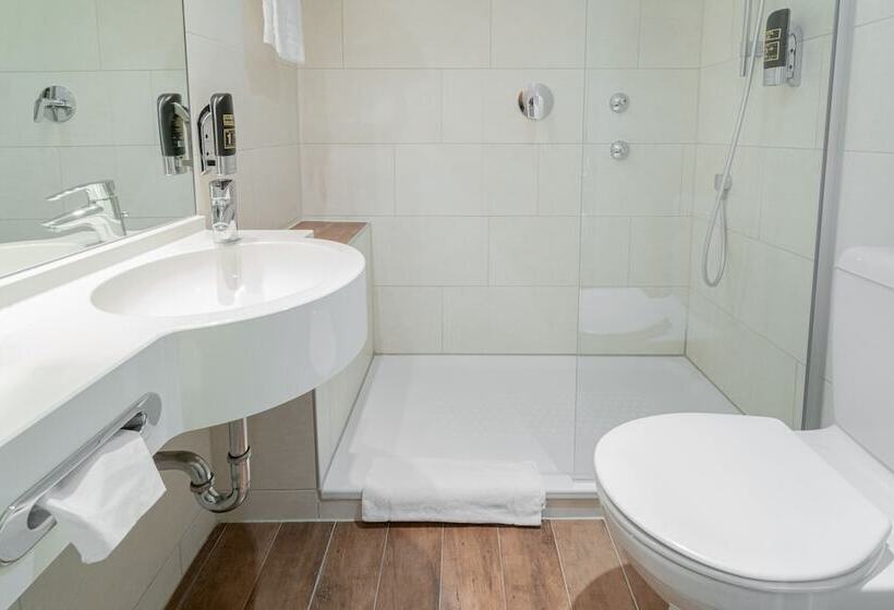Quarto Estandar, Arosa Dusseldorf Oberkassel