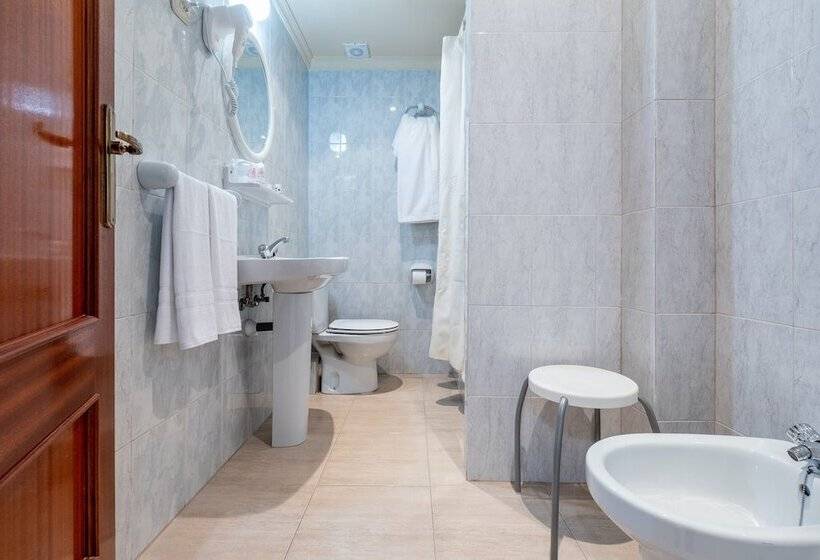 غرفة عائلية, Canadá