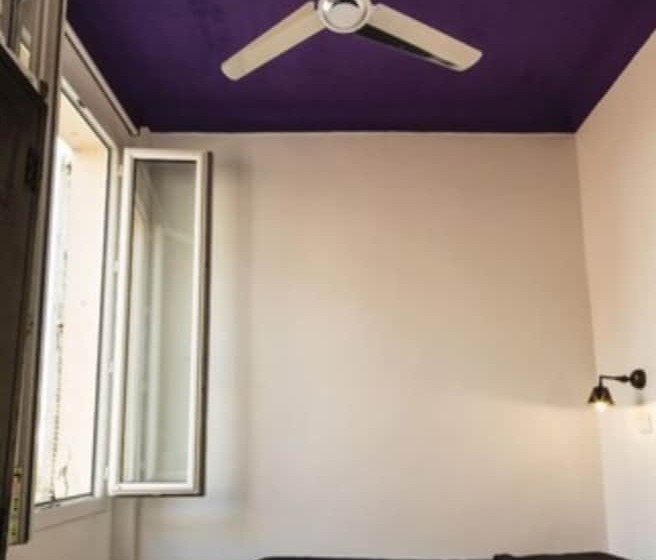 חדר סטנדרט, Chanteclair