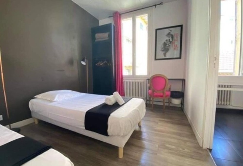 חדר סטנדרט, Chanteclair