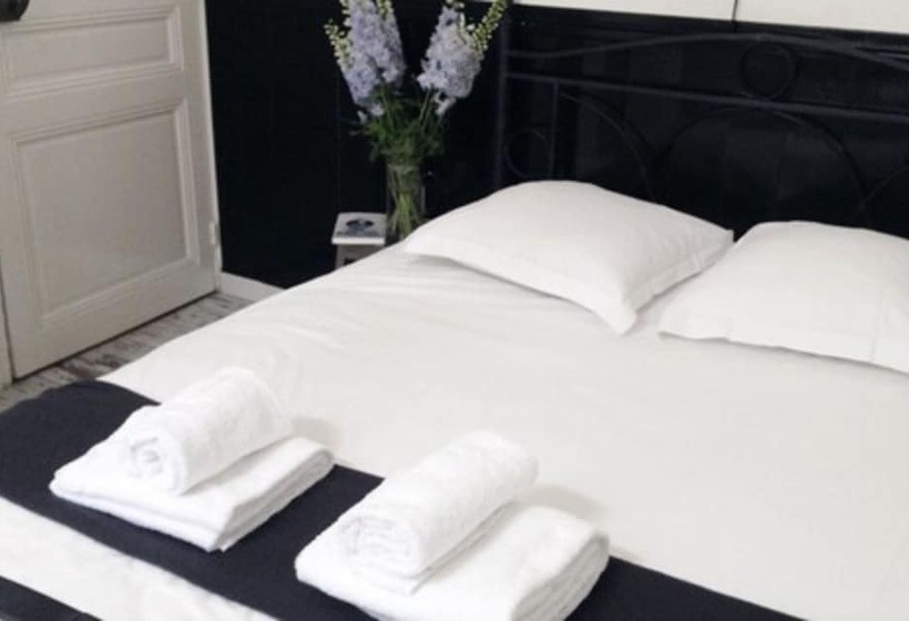 חדר סטנדרט, Chanteclair