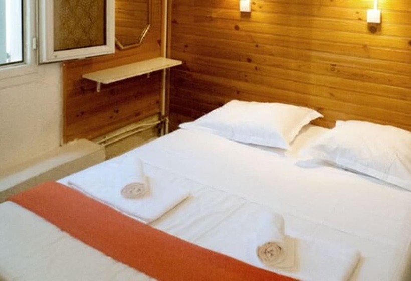 חדר סטנדרט, Chanteclair