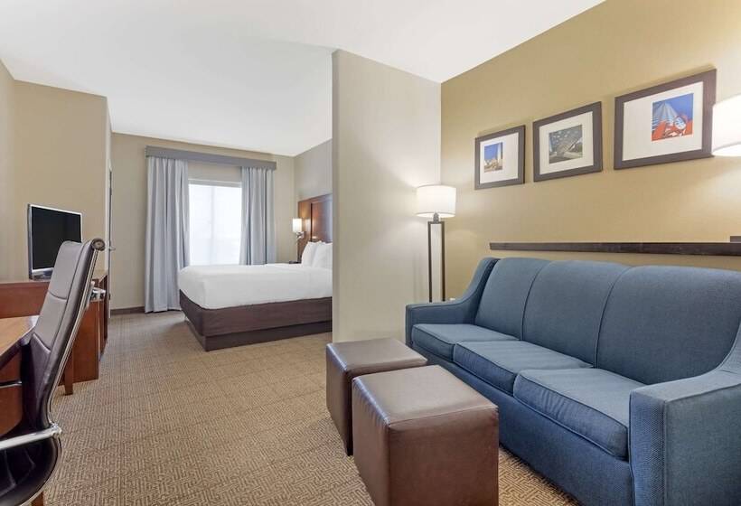 Люкс, Comfort Suites West Dallas  Cockrell Hill