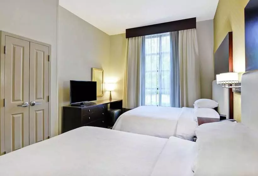身障者適用スイートルーム, Embassy Suites By Hilton Savannah Airport
