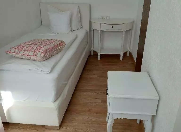 Standard Yhden Hengen Huone, Gasthof Inselgraben Garni