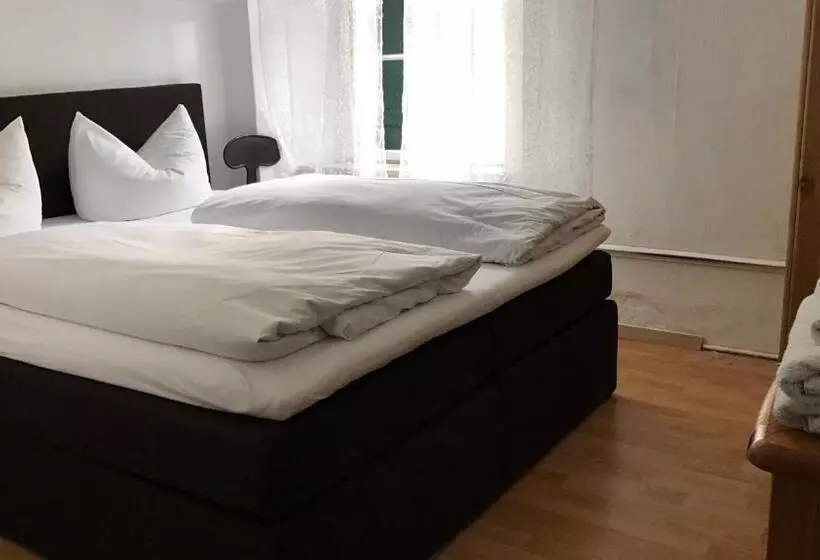 Perhestudio, Gasthof Inselgraben Garni
