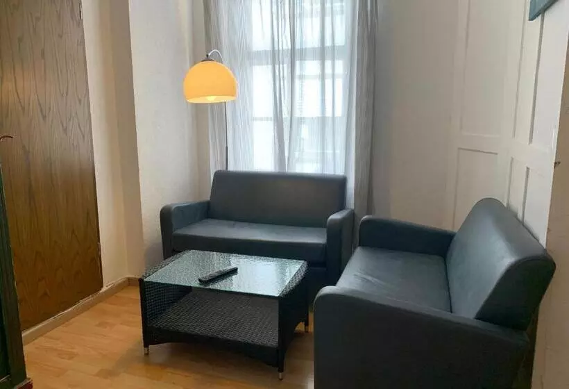 Perhestudio, Gasthof Inselgraben Garni