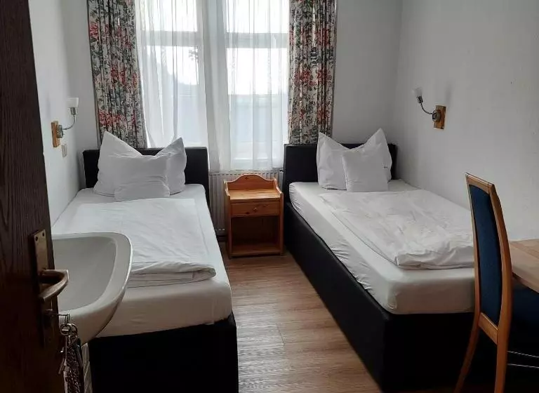 Standard-huone Jaettu Kylpyhuone, Gasthof Inselgraben Garni