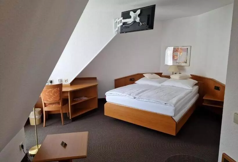 Habitación Estándar Abuhardillada, Gerberhof
