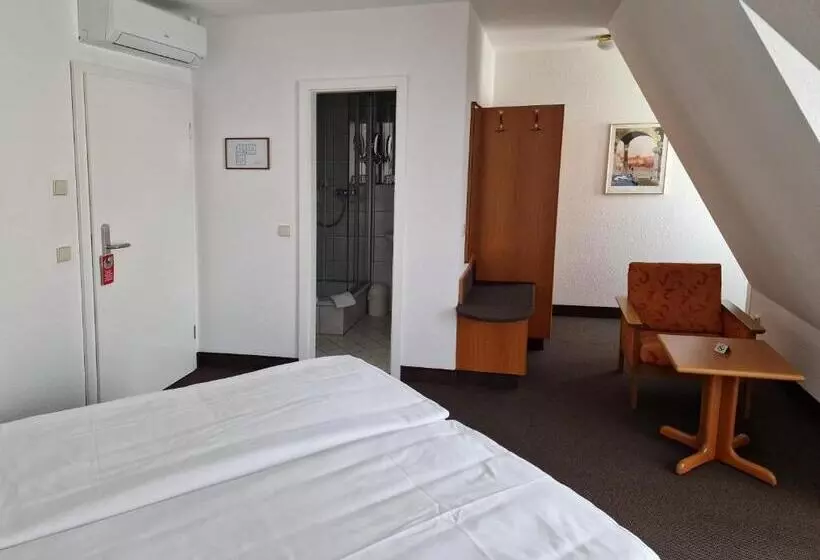 Habitación Estándar Abuhardillada, Gerberhof