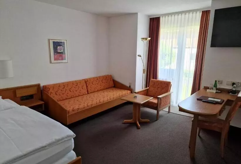 Yhden Hengen Huone Puutarhanäkymä, Gerberhof
