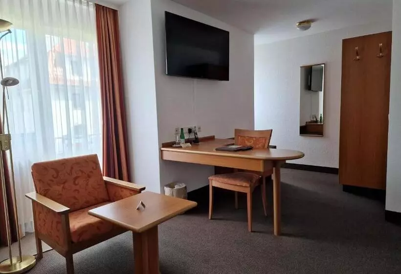 Yhden Hengen Huone Puutarhanäkymä, Gerberhof