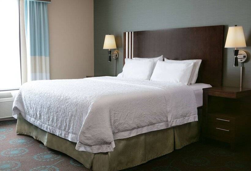 Студия Стандарт, Hampton Inn & Suites Lincoln Northeast I 80