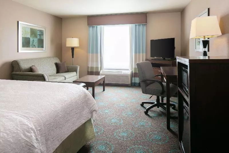 Standard-huone King-vuode, Hampton Inn & Suites Lincoln   Northeast I 80
