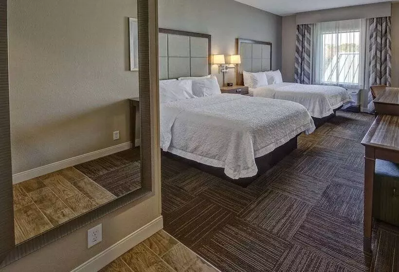 Standard Room 2 Double Beds