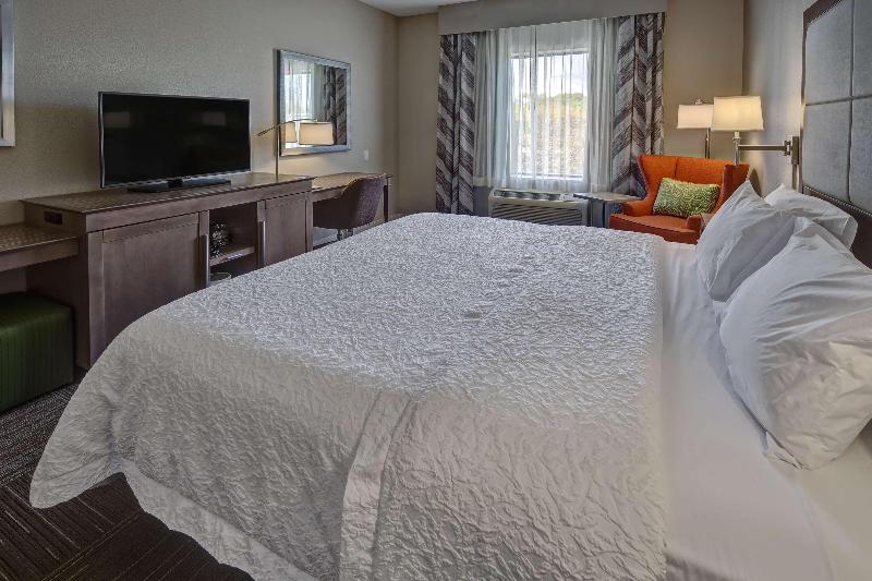غرفة قياسية سرير كينج, Hampton Inn Winter Haven