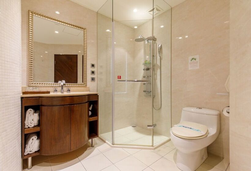 Deluxe-sviitti, Hd Palace