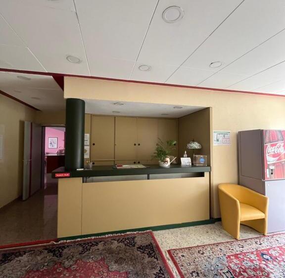 غرفة ديلوكس, Herzog