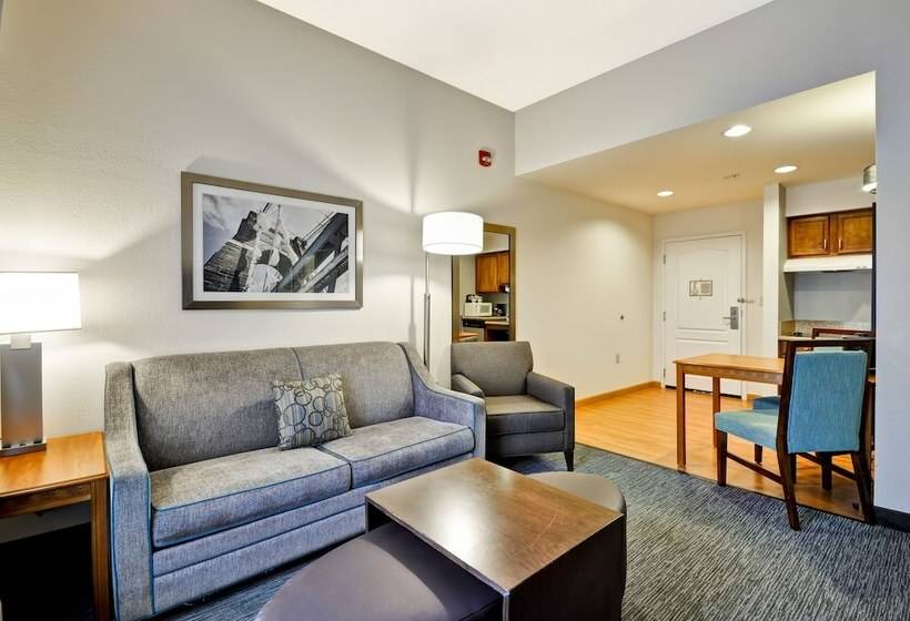스위트 킹사이즈 침대, Homewood Suites By Hilton Cincinnatimilford