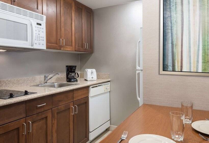 Люкс, Homewood Suites By Hilton Holyoke Springfield/north