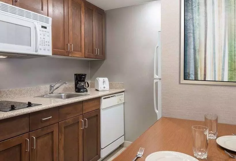 スイート, Homewood Suites By Hilton Holyoke Springfield/north