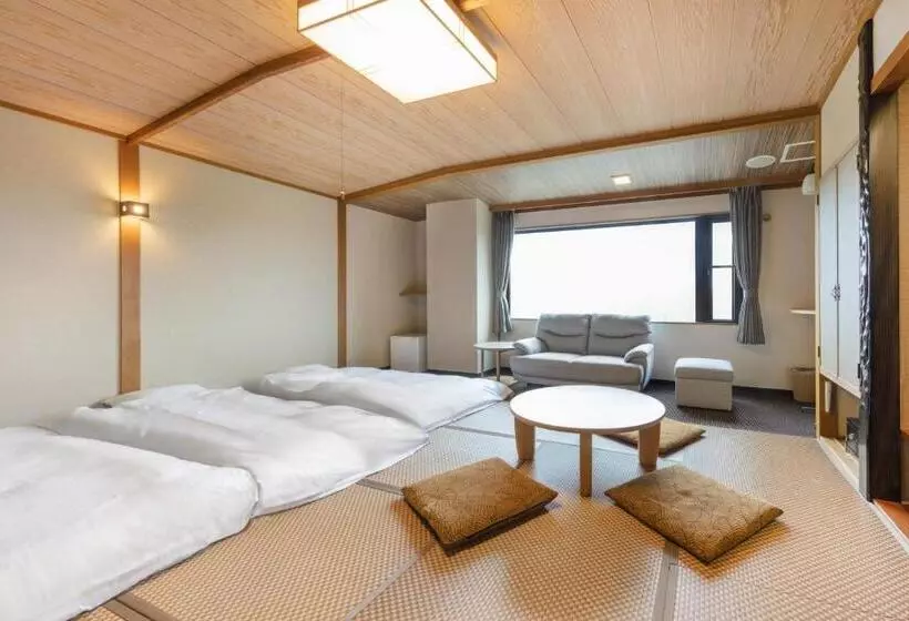 Standard Neljän Hengen Huone, Kiki Shiretoko Natural Resort