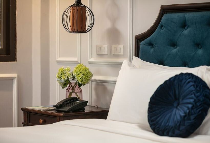 Utcára Néző Deluxe Szoba, Maya Boutique Hotel & Spa