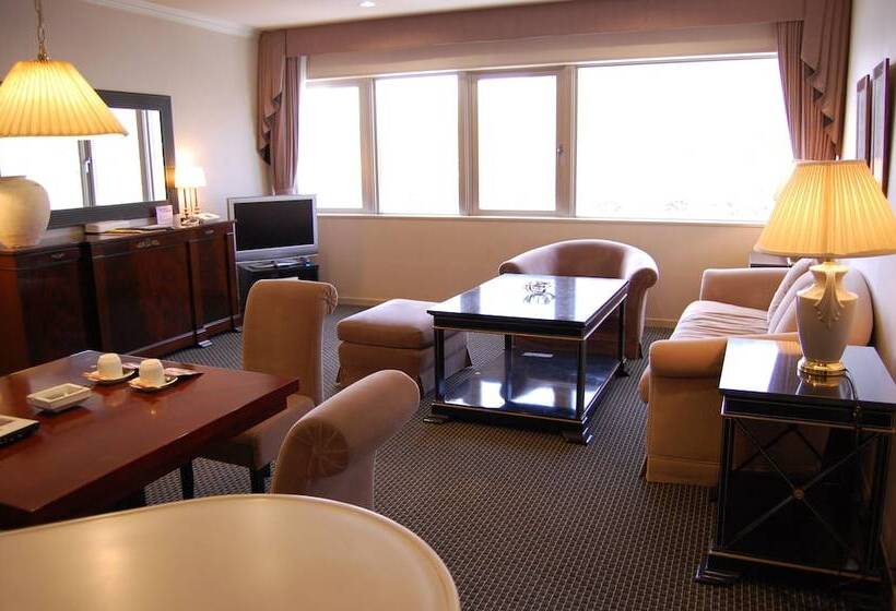 جناح, Otaru Asari Classe