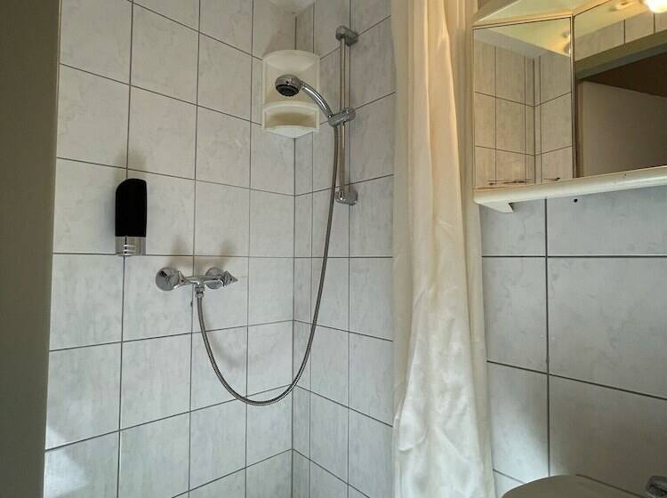 اتاق استاندارد یک نفره, Pension Vera