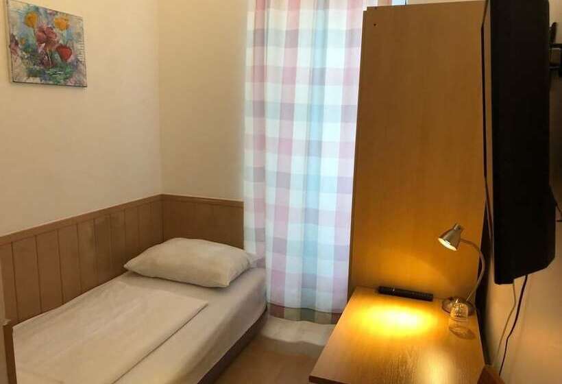 اتاق استاندارد یک نفره, Pension Vera