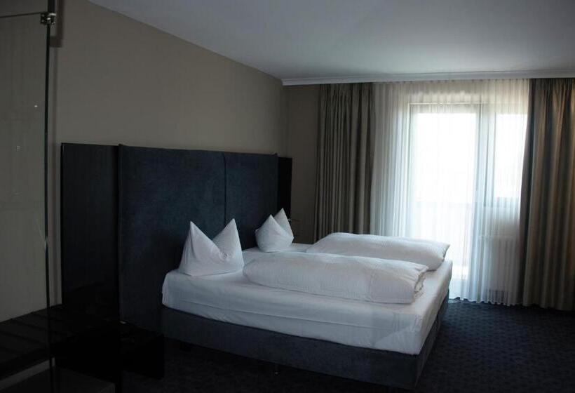 اتاق استاندارد, Ross